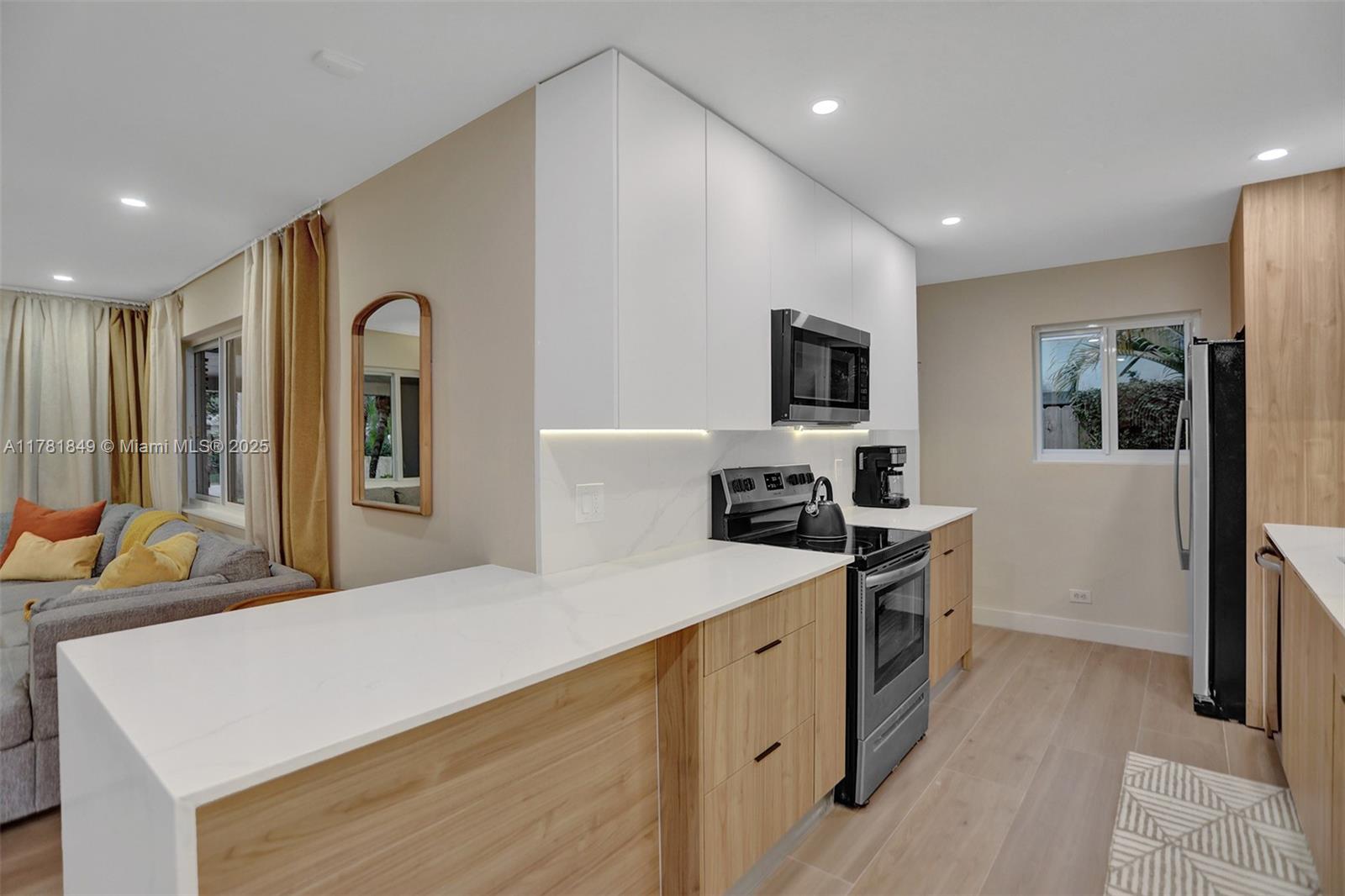 TROPICAL MANORS ADD-RESUB - Residential