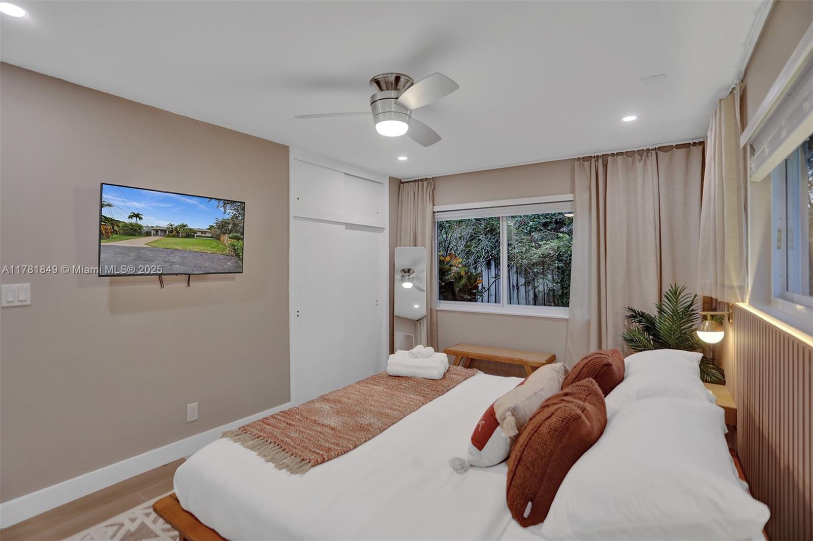 TROPICAL MANORS ADD-RESUB - Residential
