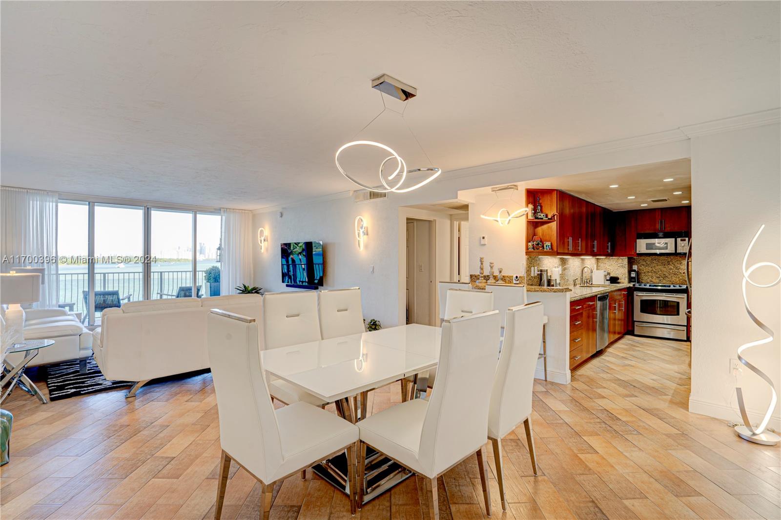 10350 W Bay Harbor Dr 4T