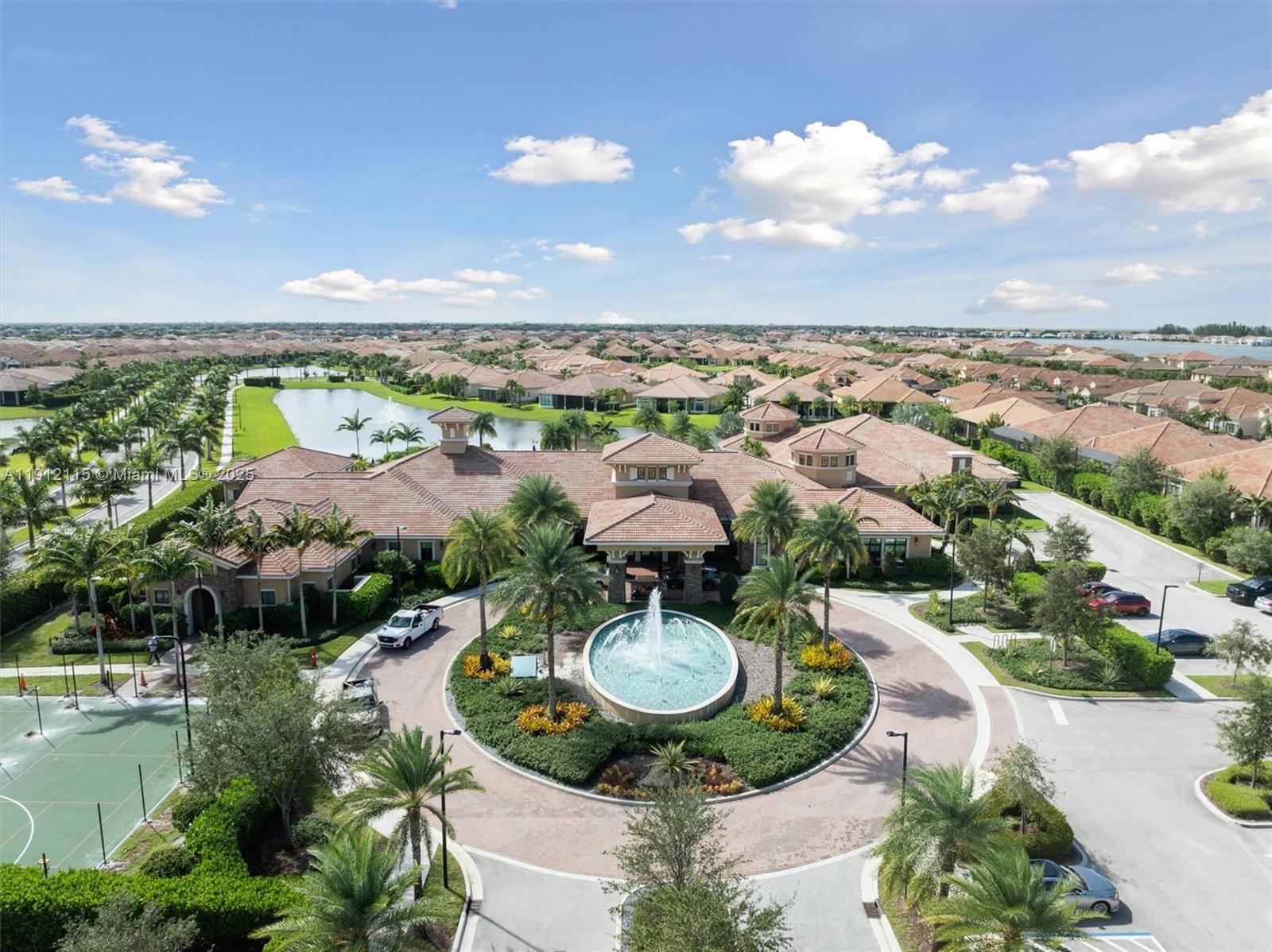 PARKLAND ROYALE - Residential