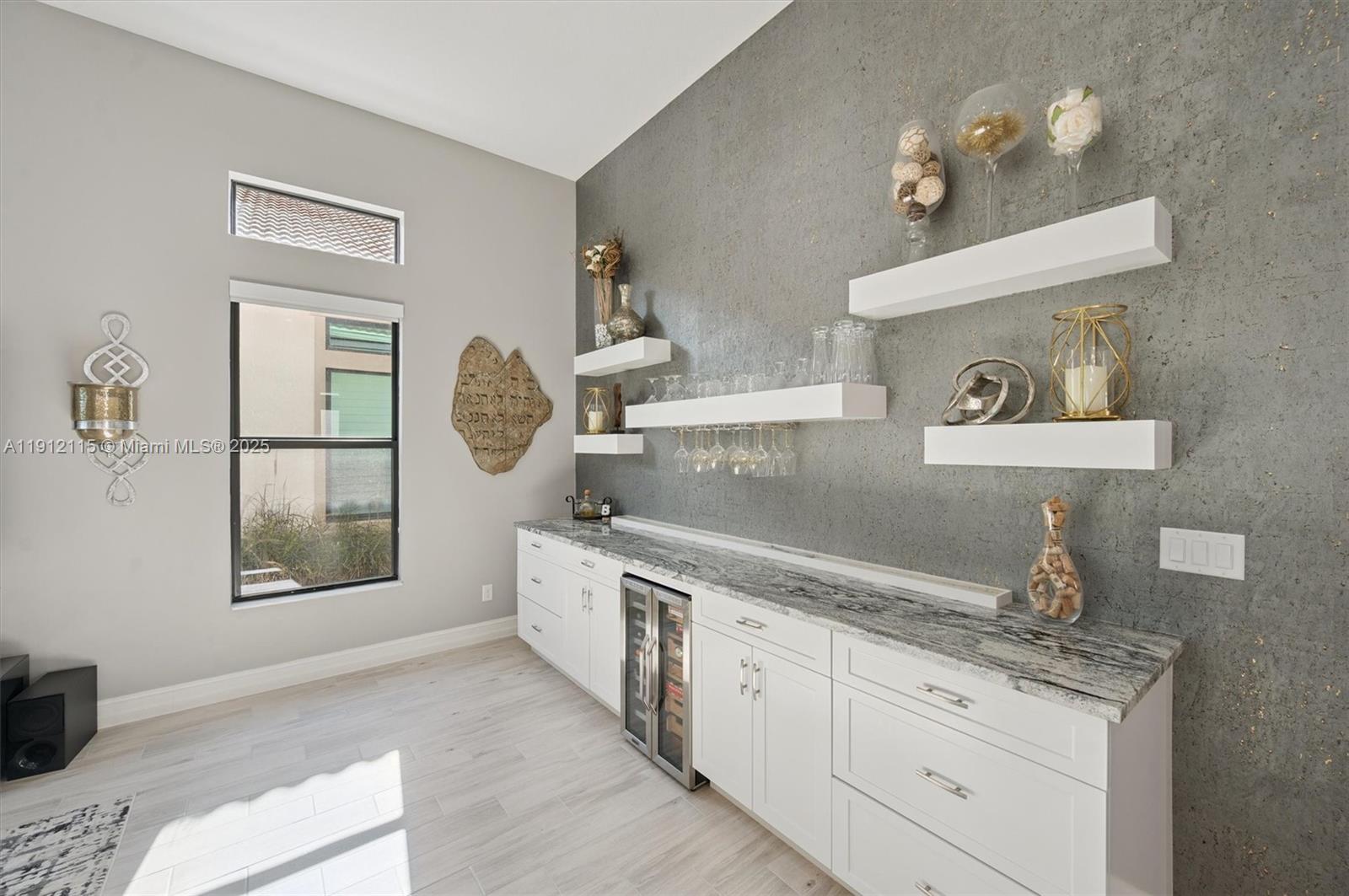 PARKLAND ROYALE - Residential