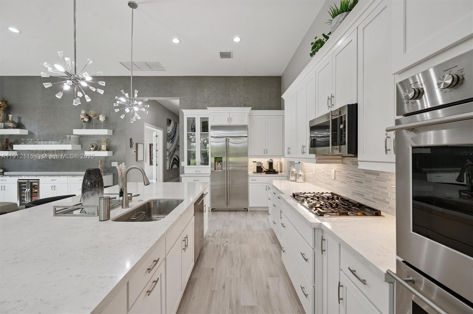 PARKLAND ROYALE - Residential