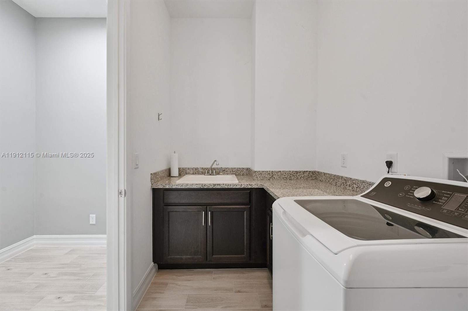 PARKLAND ROYALE - Residential