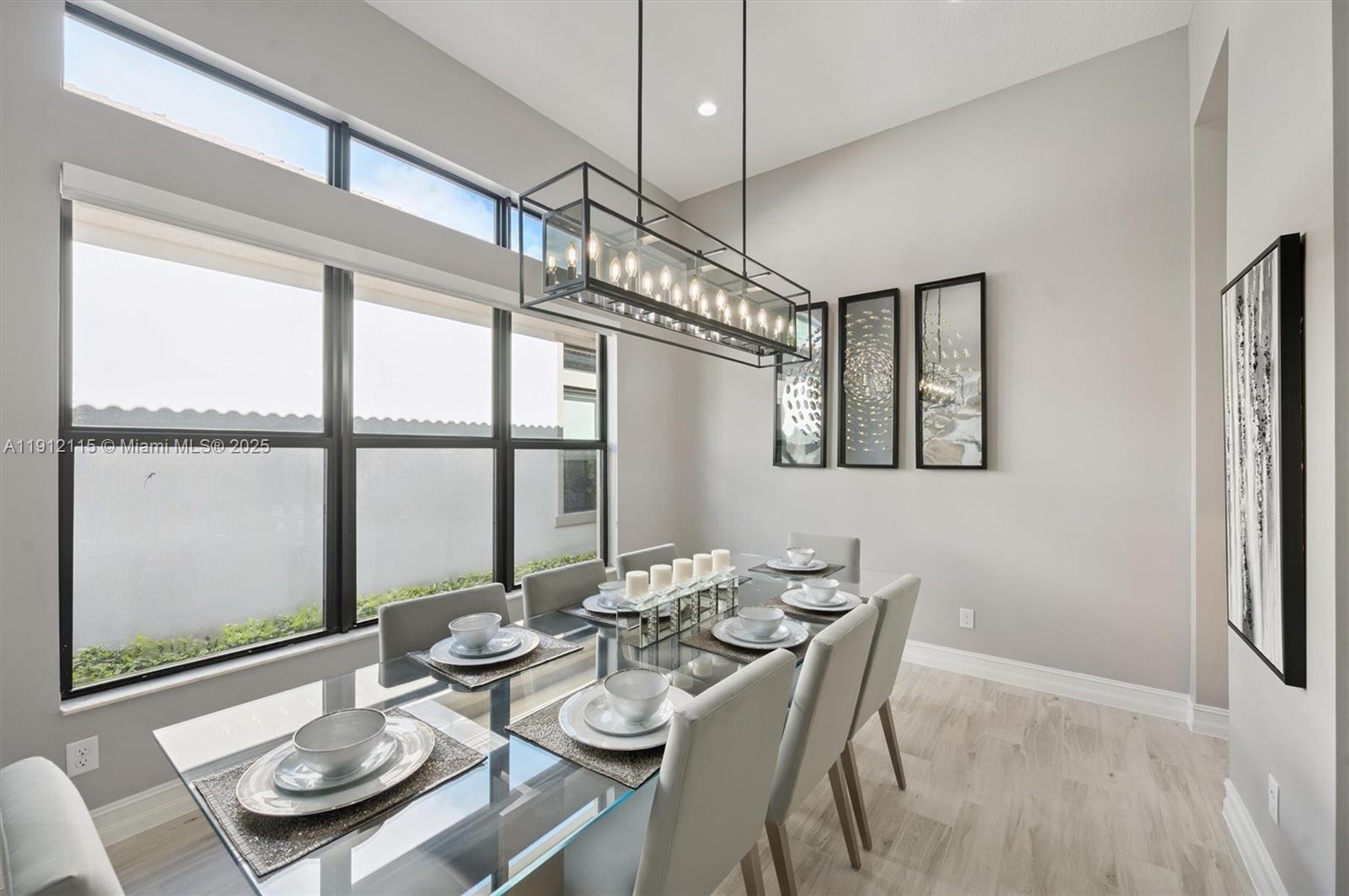 PARKLAND ROYALE - Residential