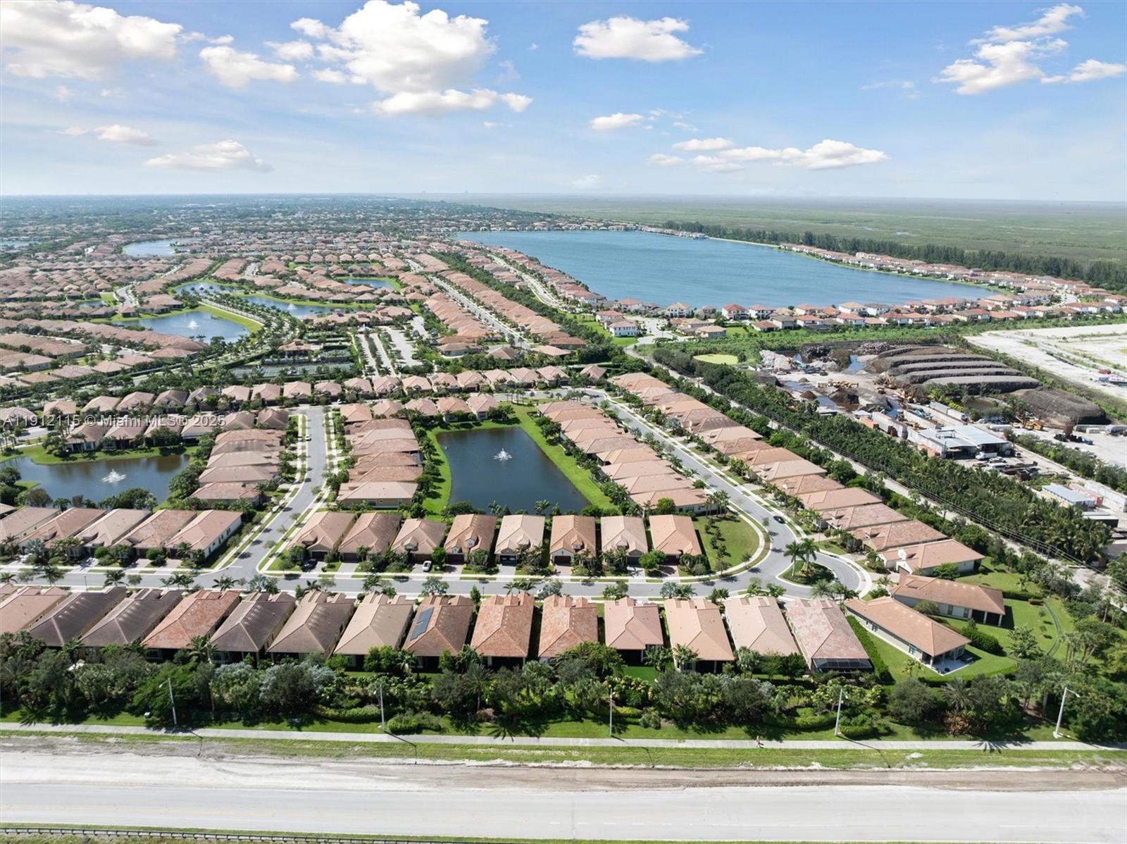 PARKLAND ROYALE - Residential