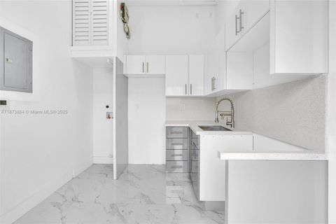 5850 NE 3rd Ave 1 Miami FL 33137