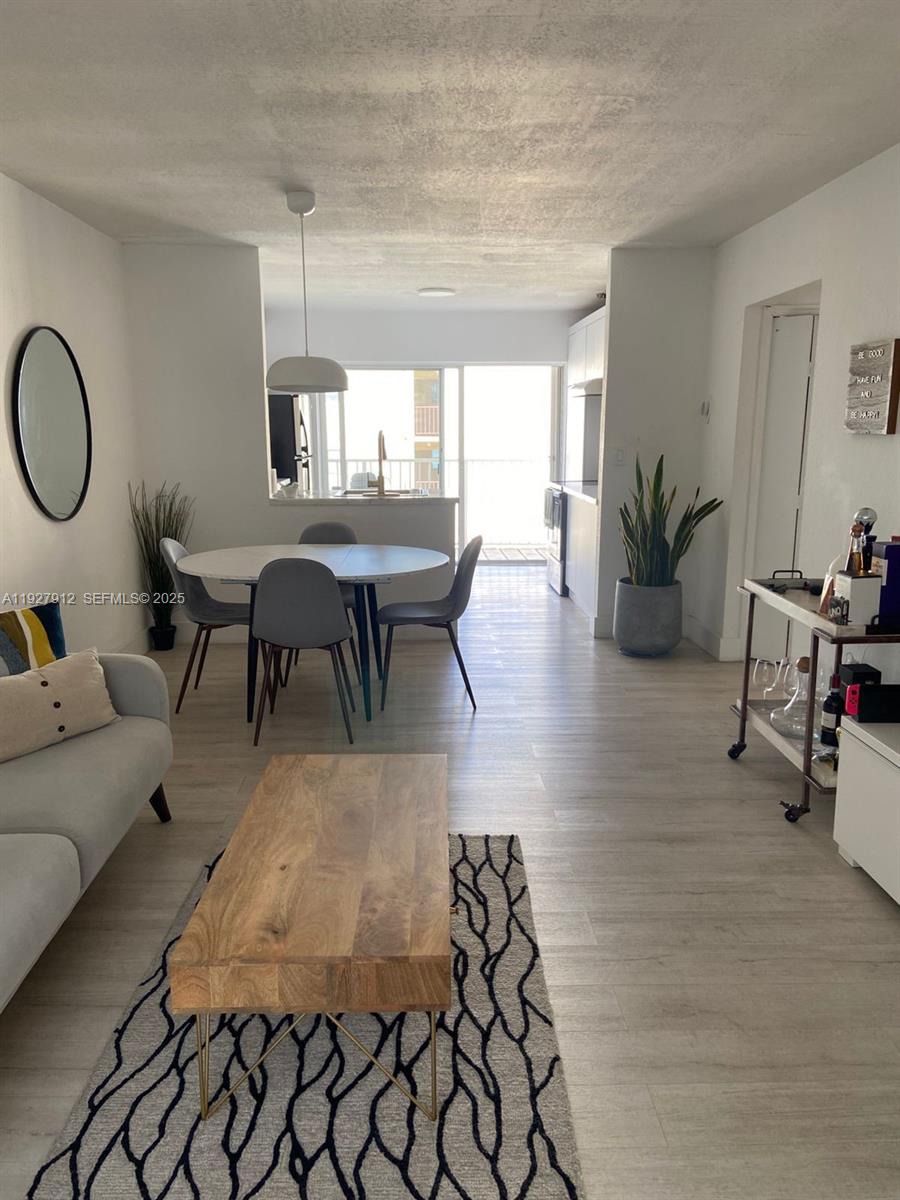 LA PIAZZA NAVONA CONDO - Residential Lease