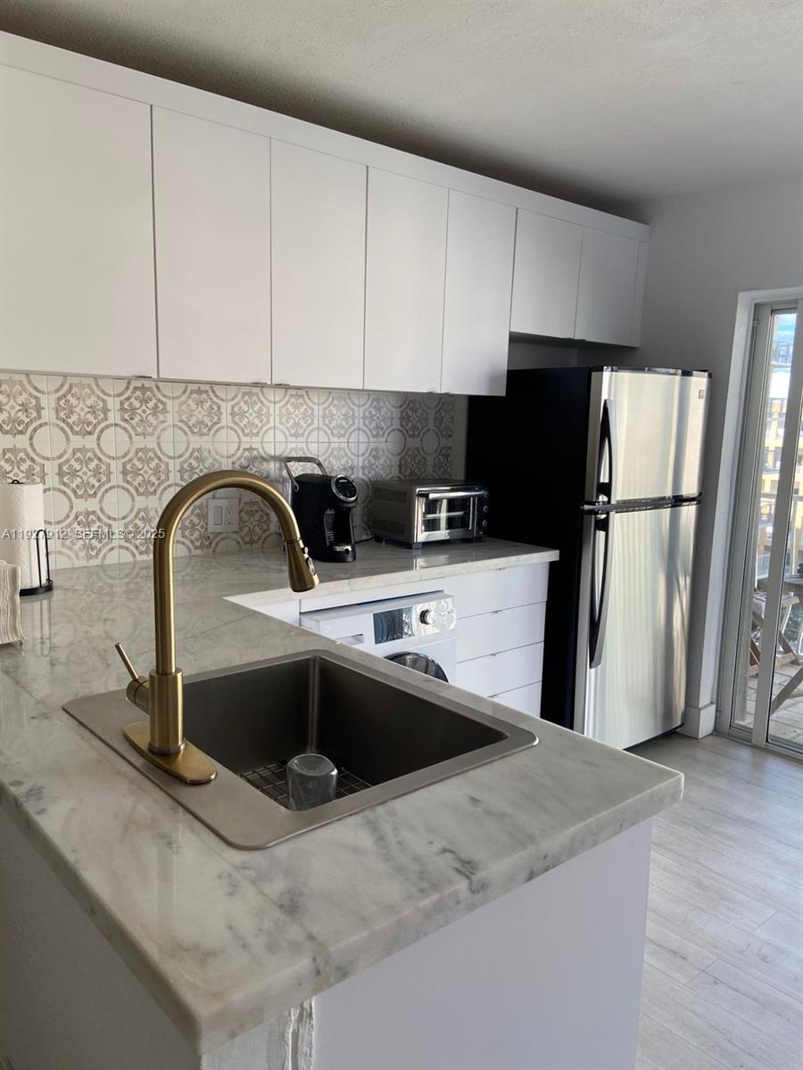 LA PIAZZA NAVONA CONDO - Residential Lease