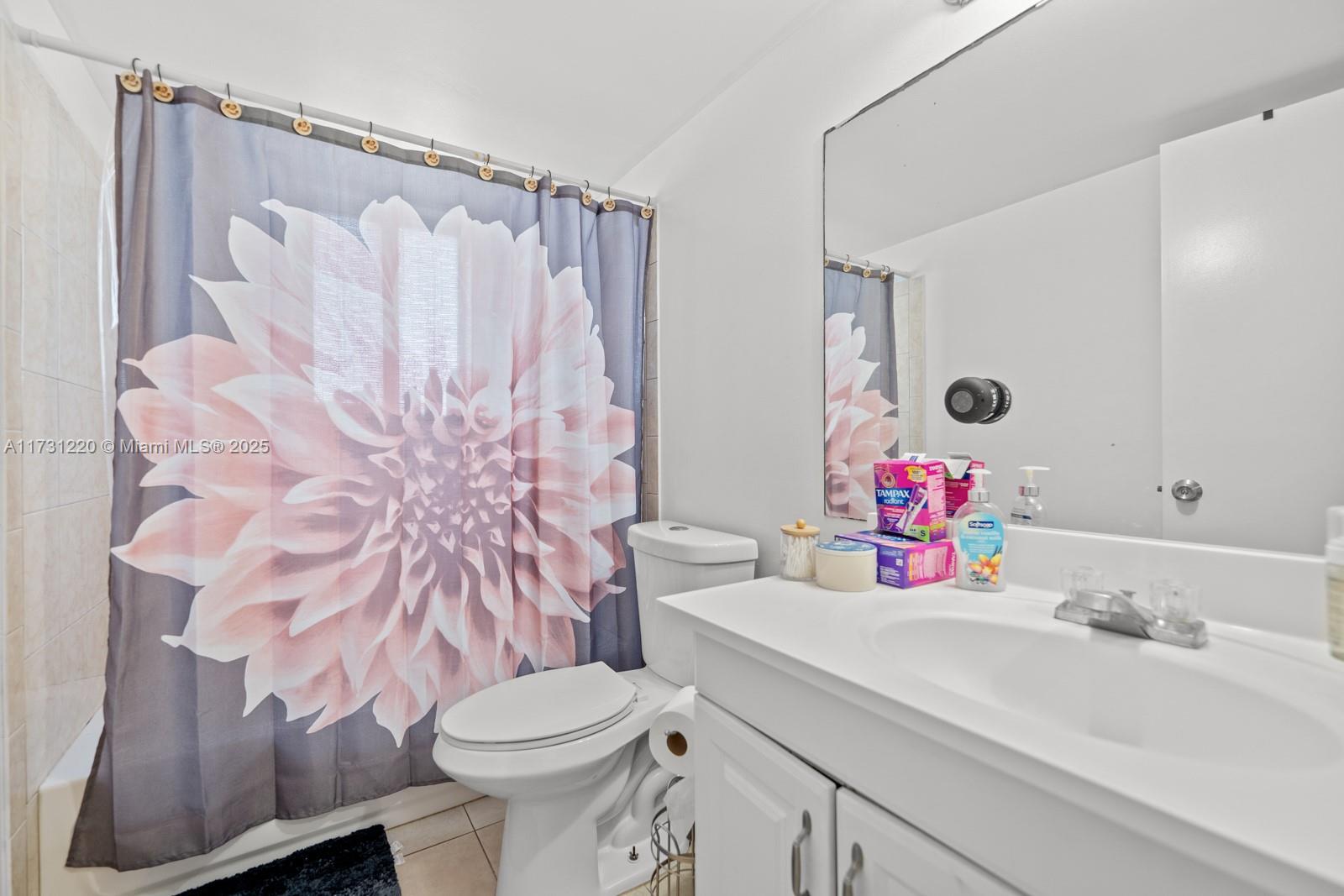 LAKEVIEW ESTATES CONDO - Residential