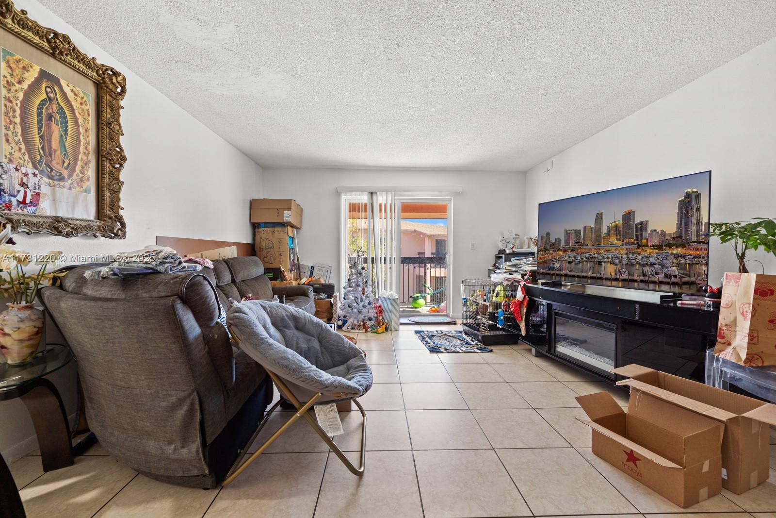 LAKEVIEW ESTATES CONDO - Residential