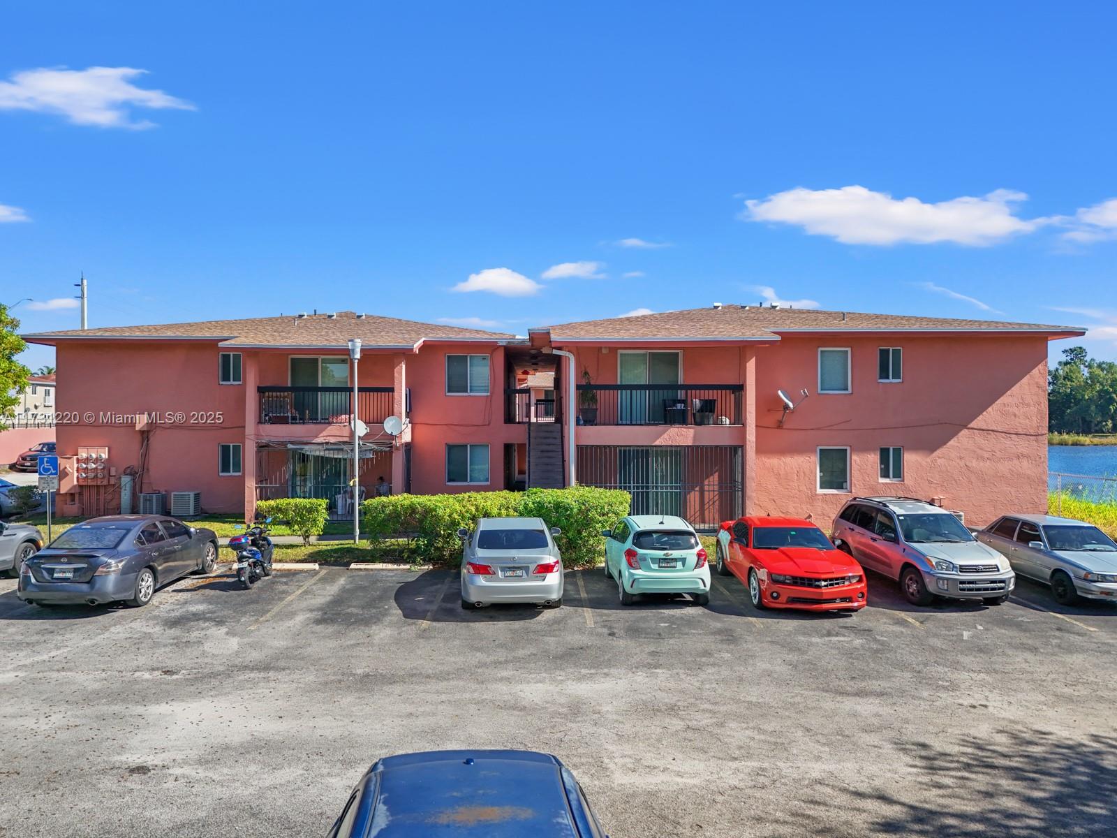 LAKEVIEW ESTATES CONDO - Residential