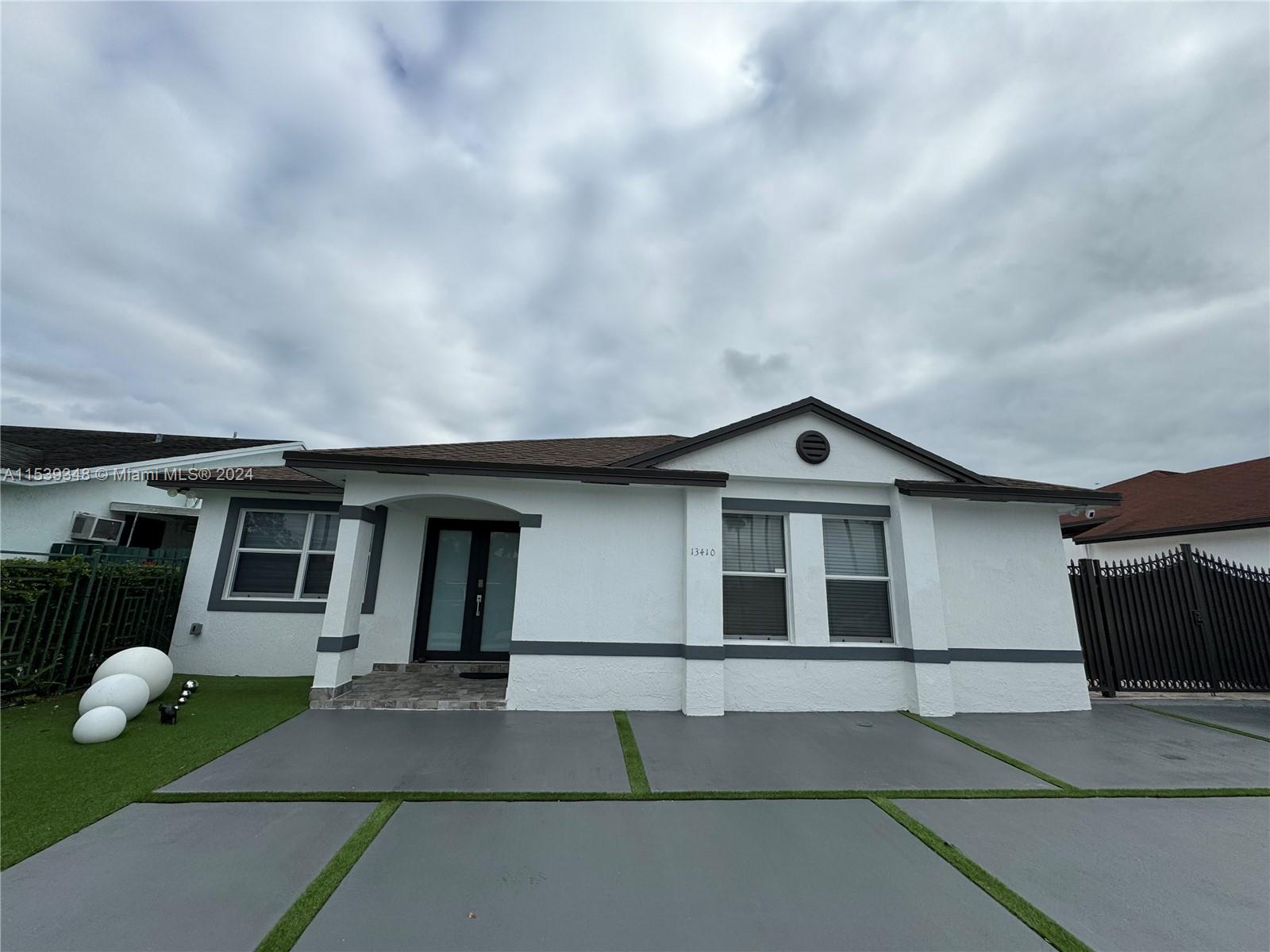 FOREST VIEW SUB - Residential Lease