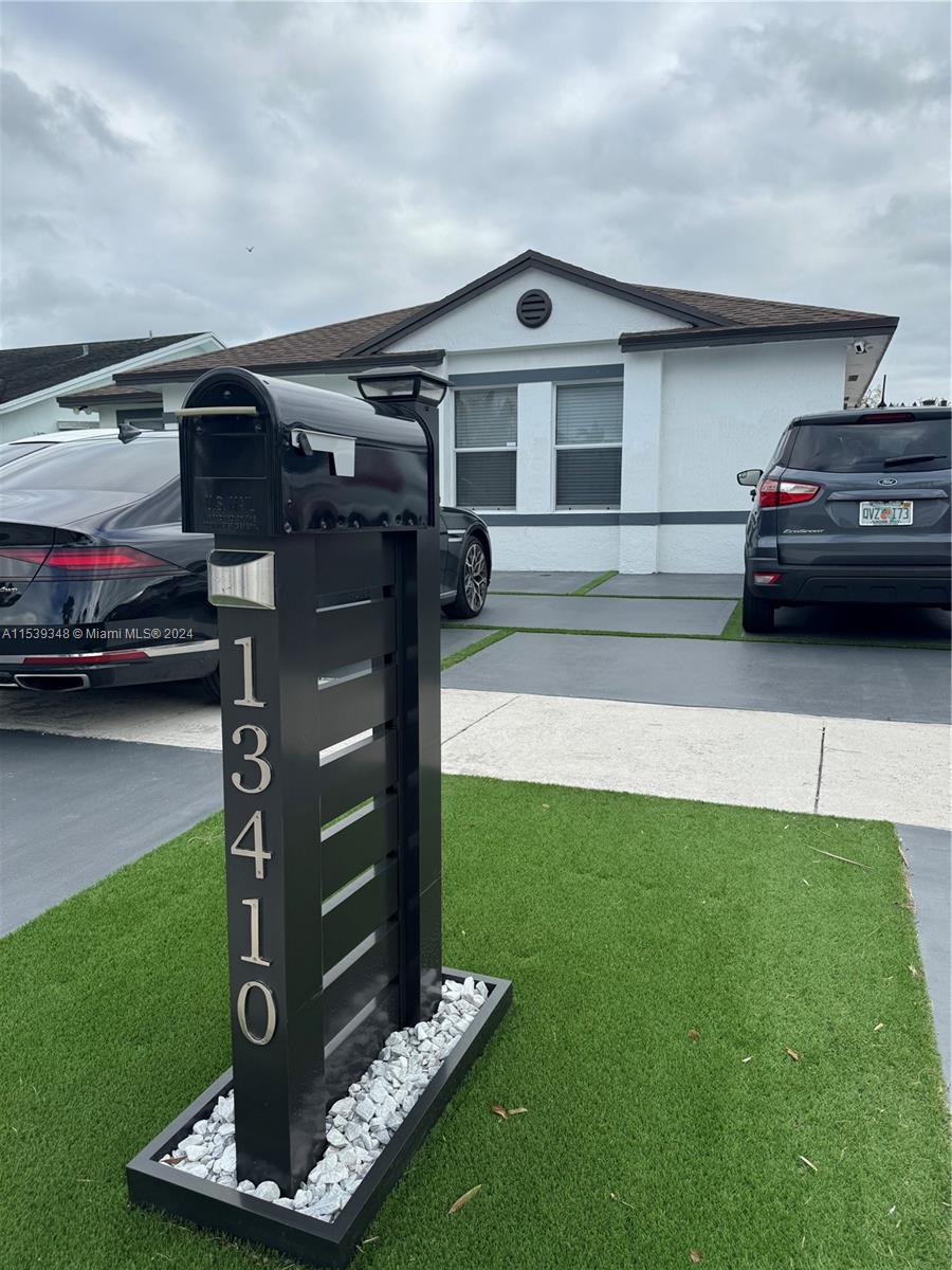 FOREST VIEW SUB - Residential Lease