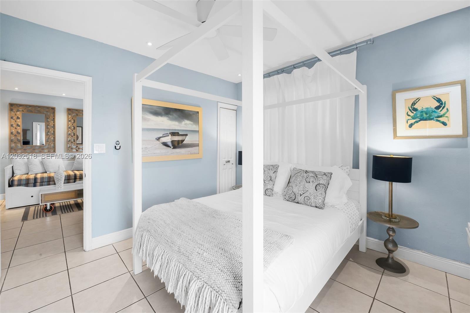 3030 Collins Ave 4E