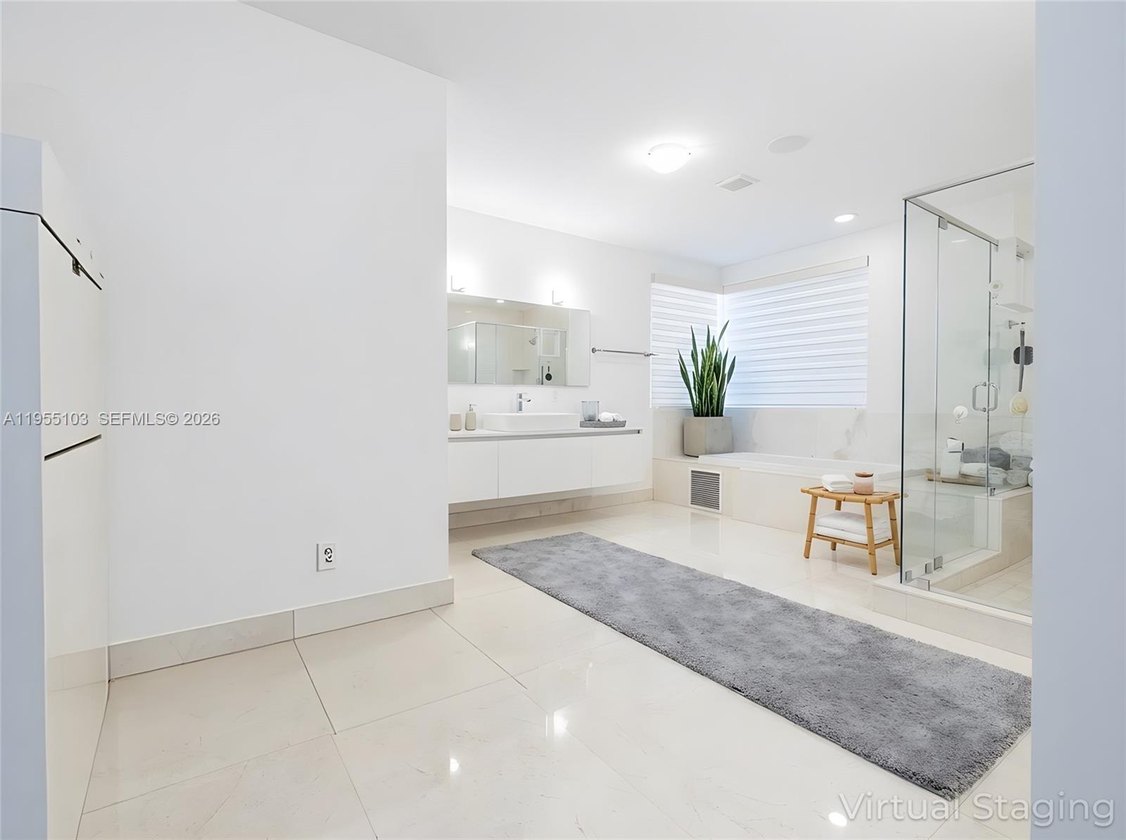 DORAL COMMONS RESIDENTIAL - Residential