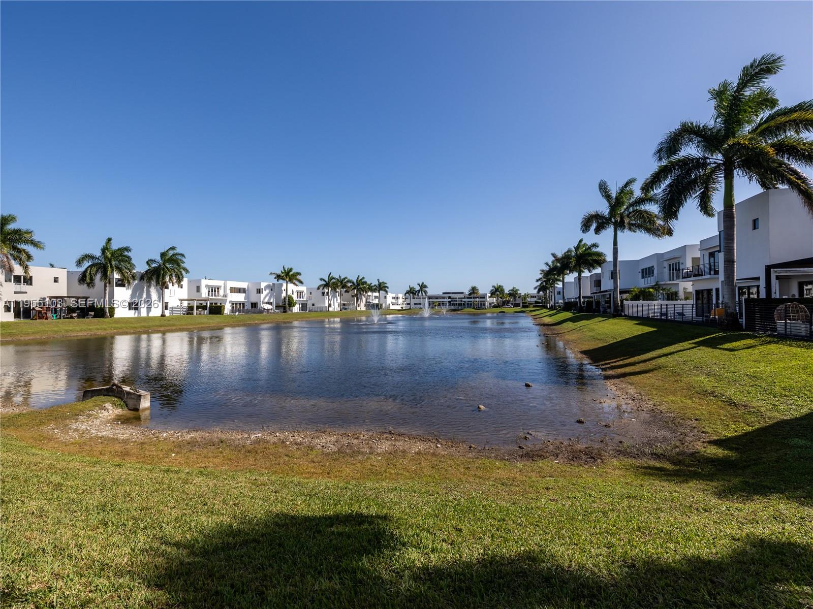DORAL COMMONS RESIDENTIAL - Residential