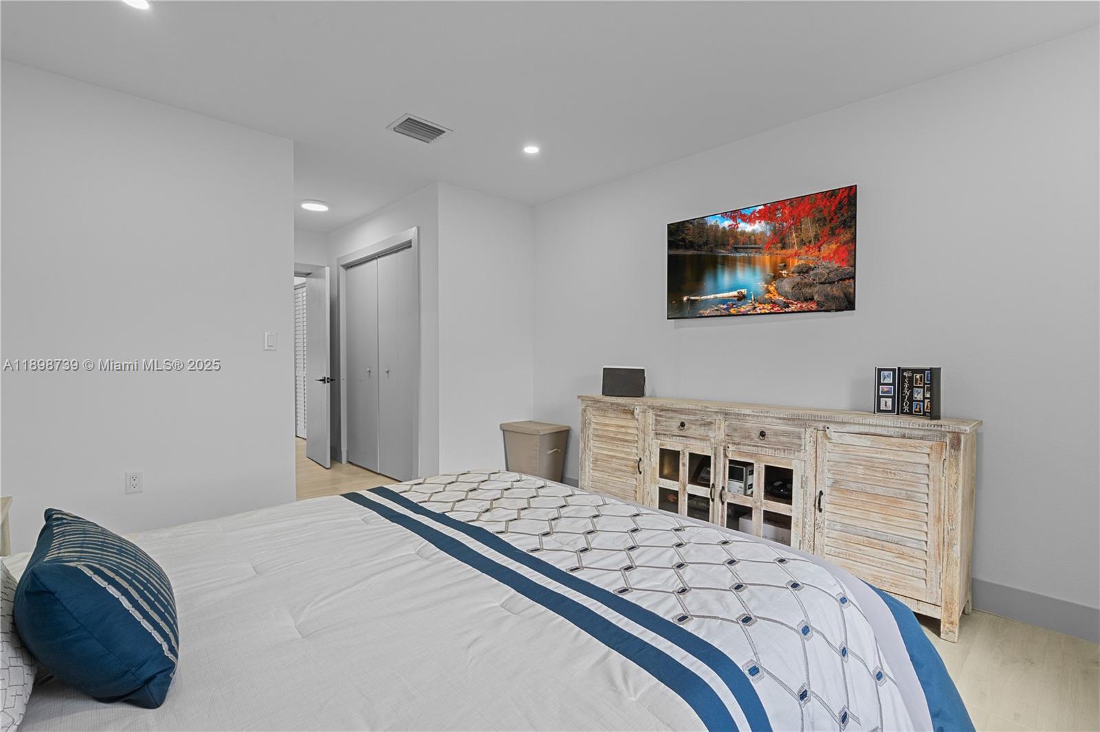 WESTWOOD LAKE 9TH ADDN - Residential