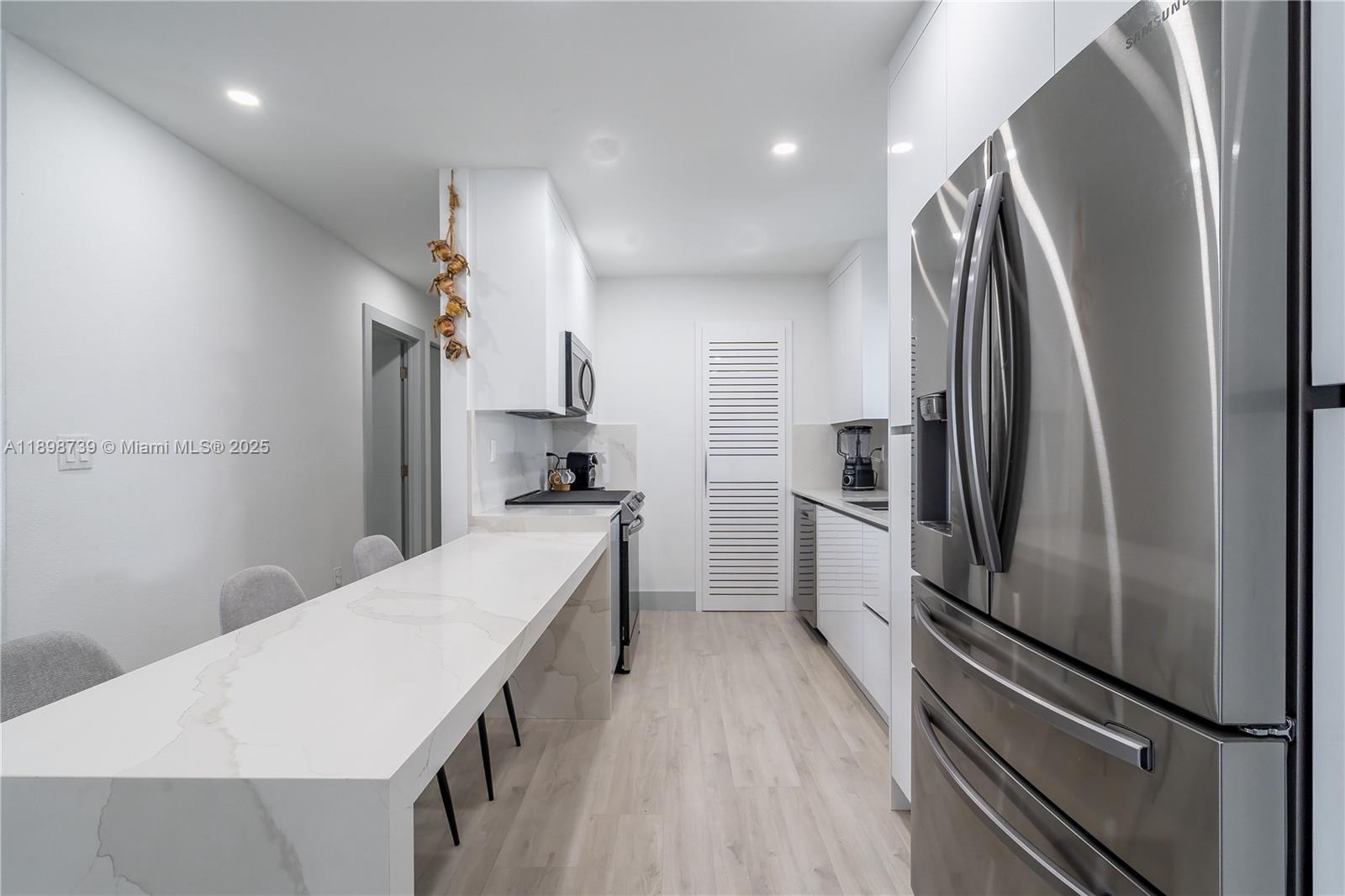 WESTWOOD LAKE 9TH ADDN - Residential