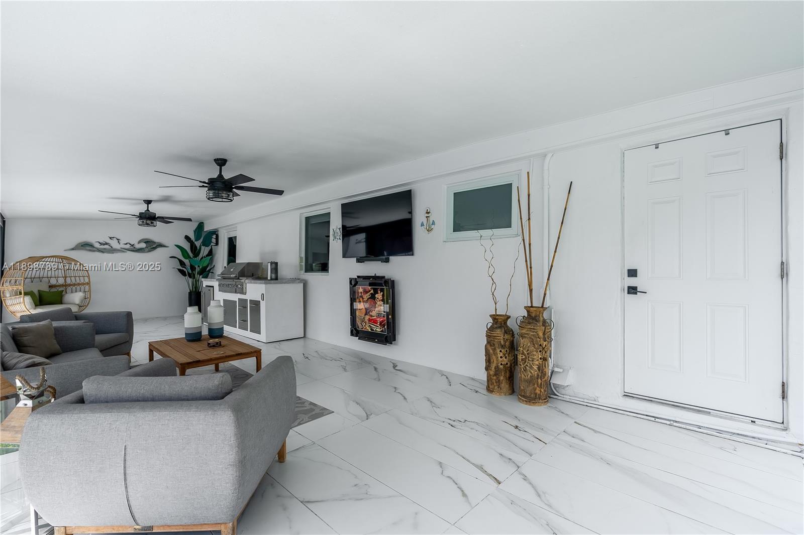 WESTWOOD LAKE 9TH ADDN - Residential