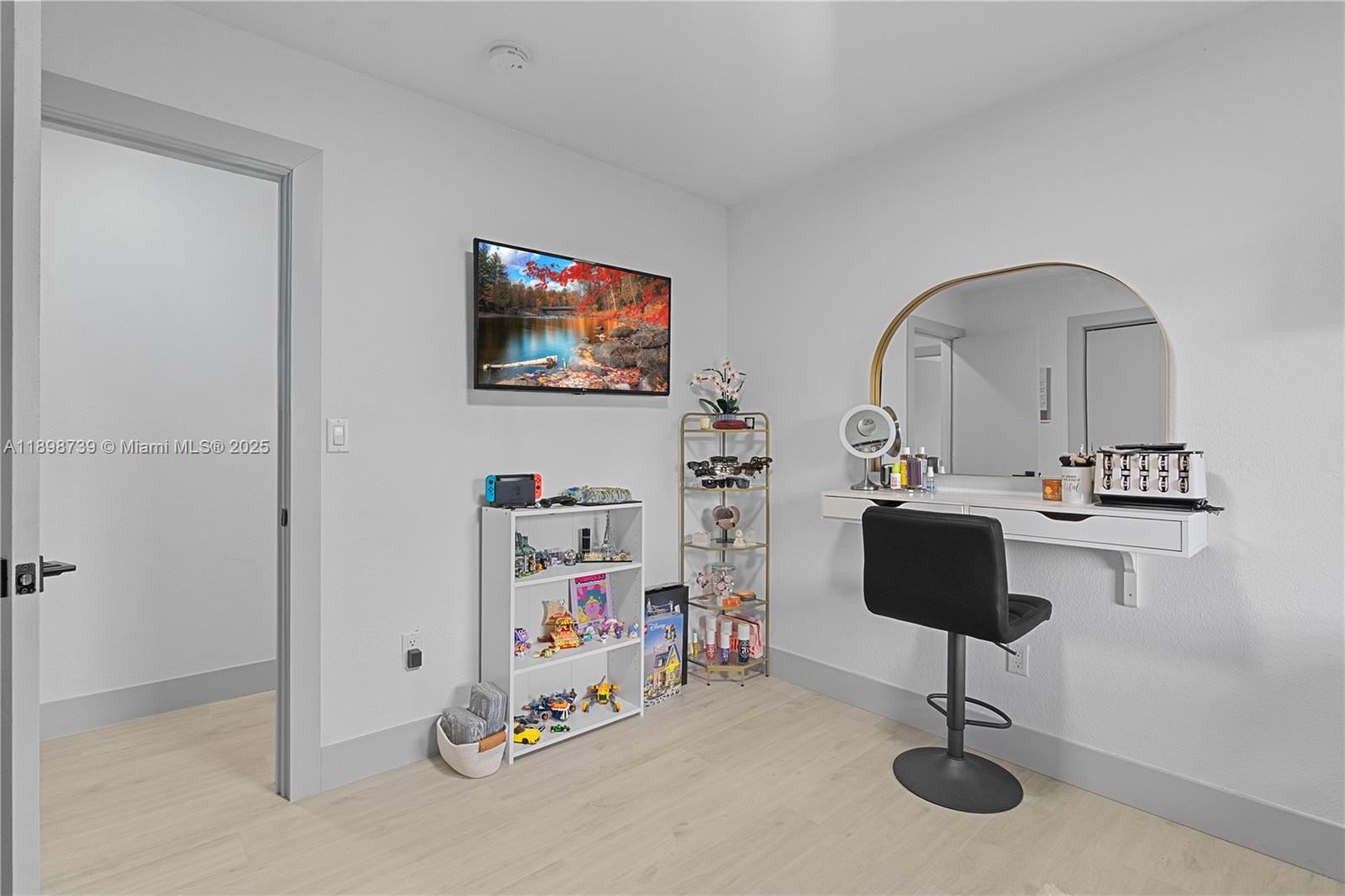 WESTWOOD LAKE 9TH ADDN - Residential