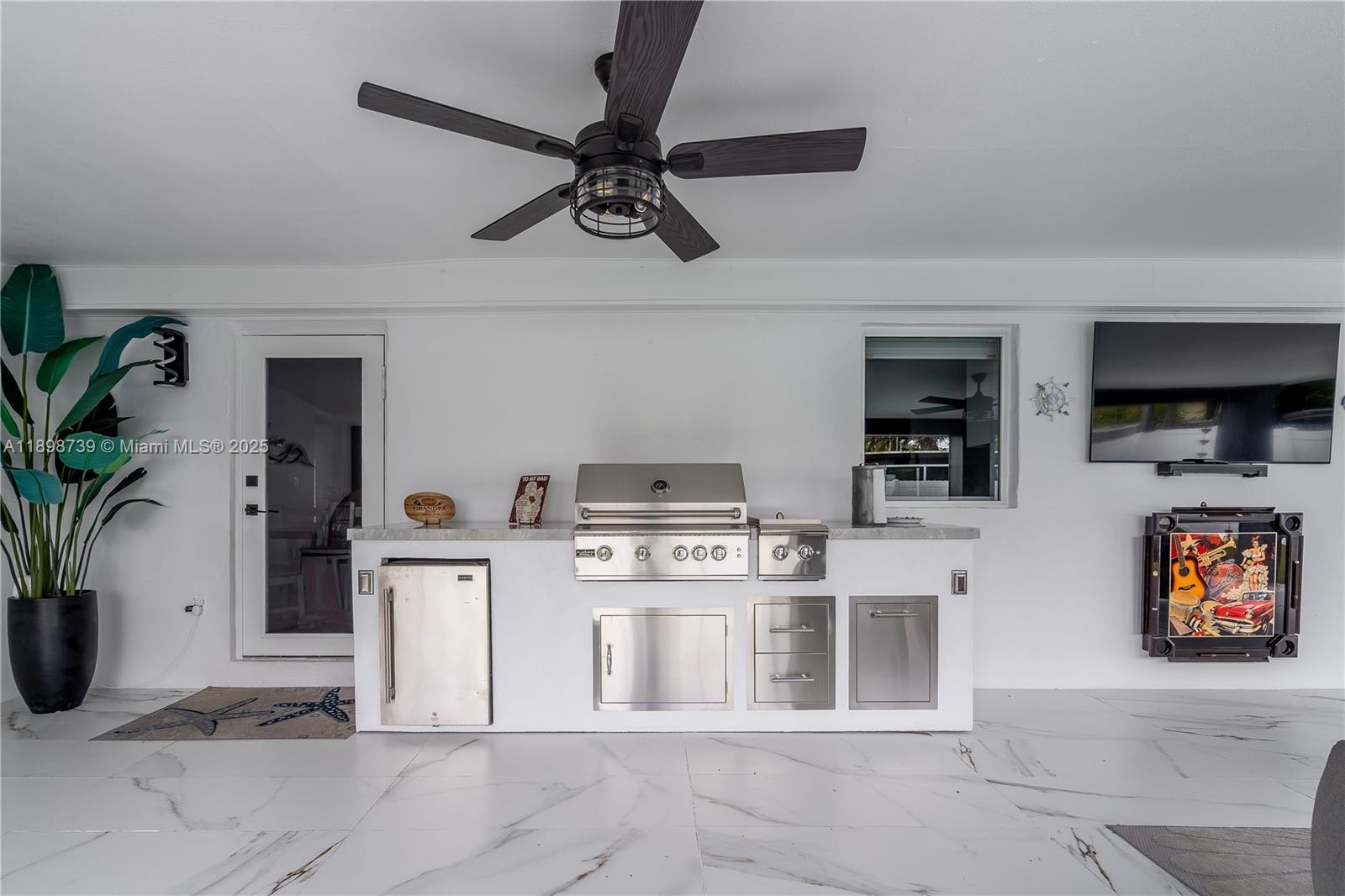 WESTWOOD LAKE 9TH ADDN - Residential