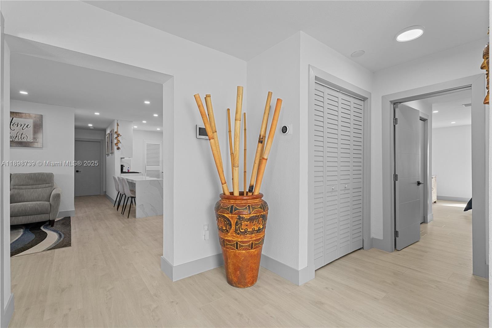 WESTWOOD LAKE 9TH ADDN - Residential