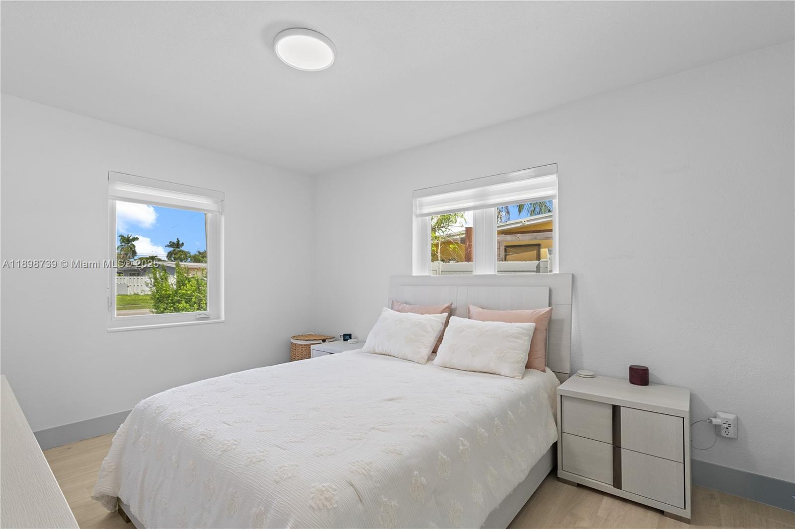 WESTWOOD LAKE 9TH ADDN - Residential