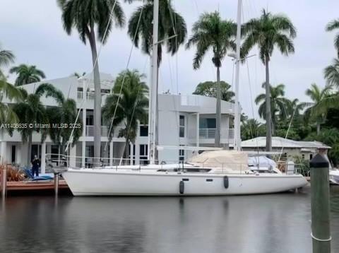 450 Victoria Ter