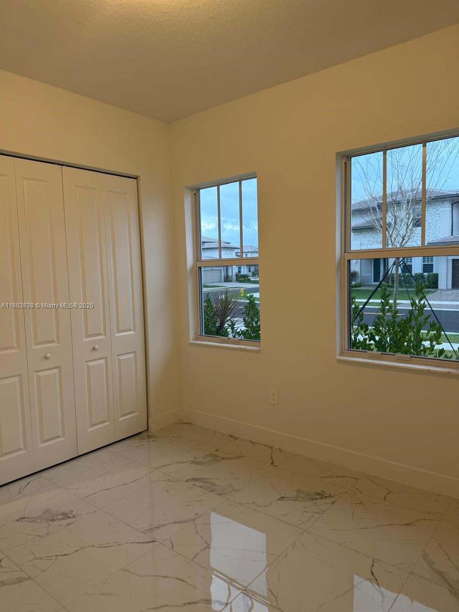 RESERVE AT DAVIE - Residential Lease