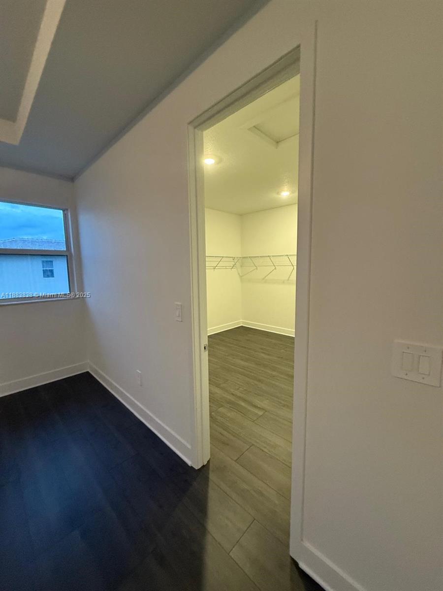 RESERVE AT DAVIE - Residential Lease