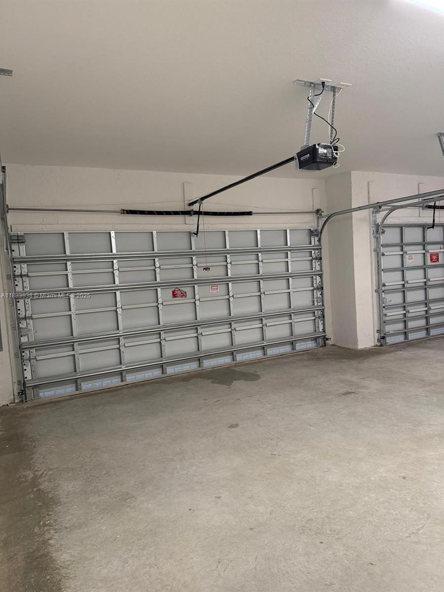 RESERVE AT DAVIE - Residential Lease