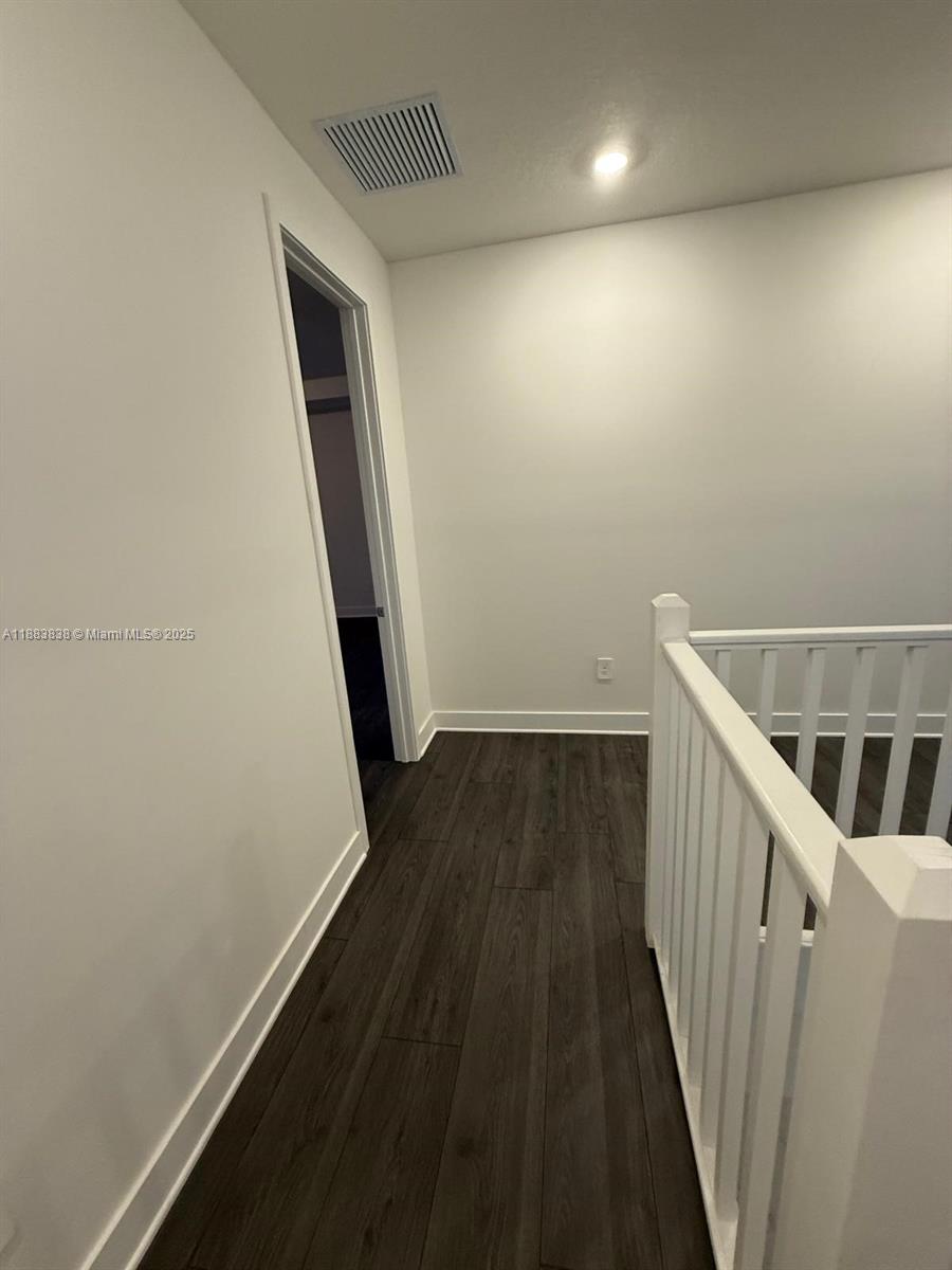 RESERVE AT DAVIE - Residential Lease