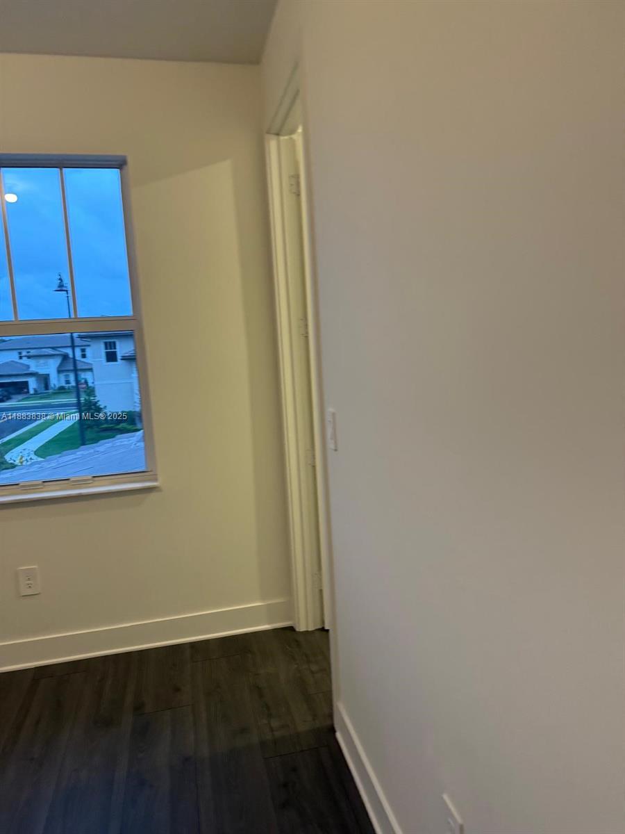 RESERVE AT DAVIE - Residential Lease