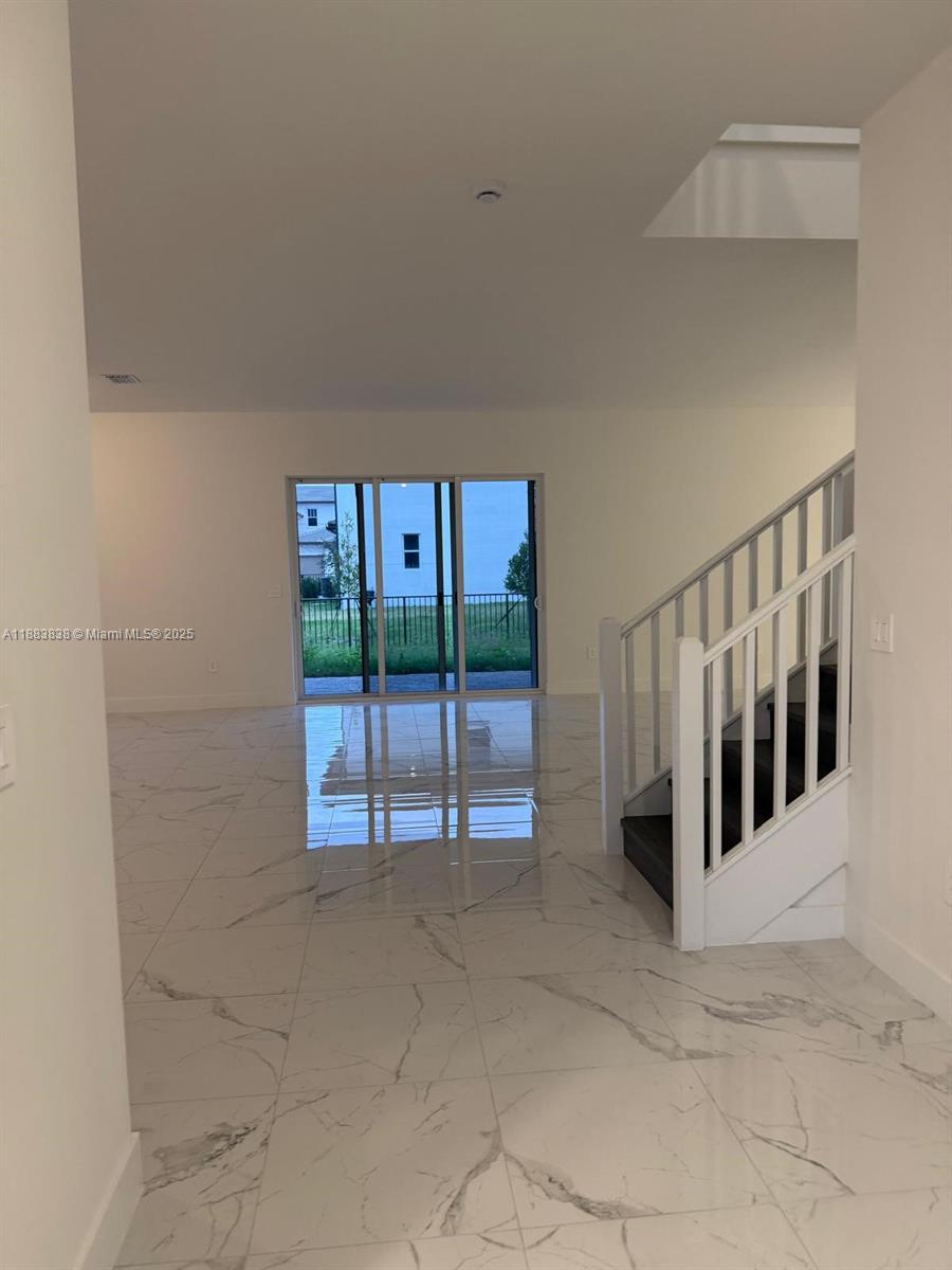 RESERVE AT DAVIE - Residential Lease