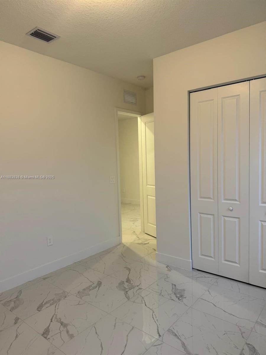 RESERVE AT DAVIE - Residential Lease