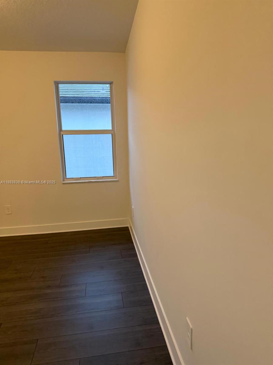 RESERVE AT DAVIE - Residential Lease