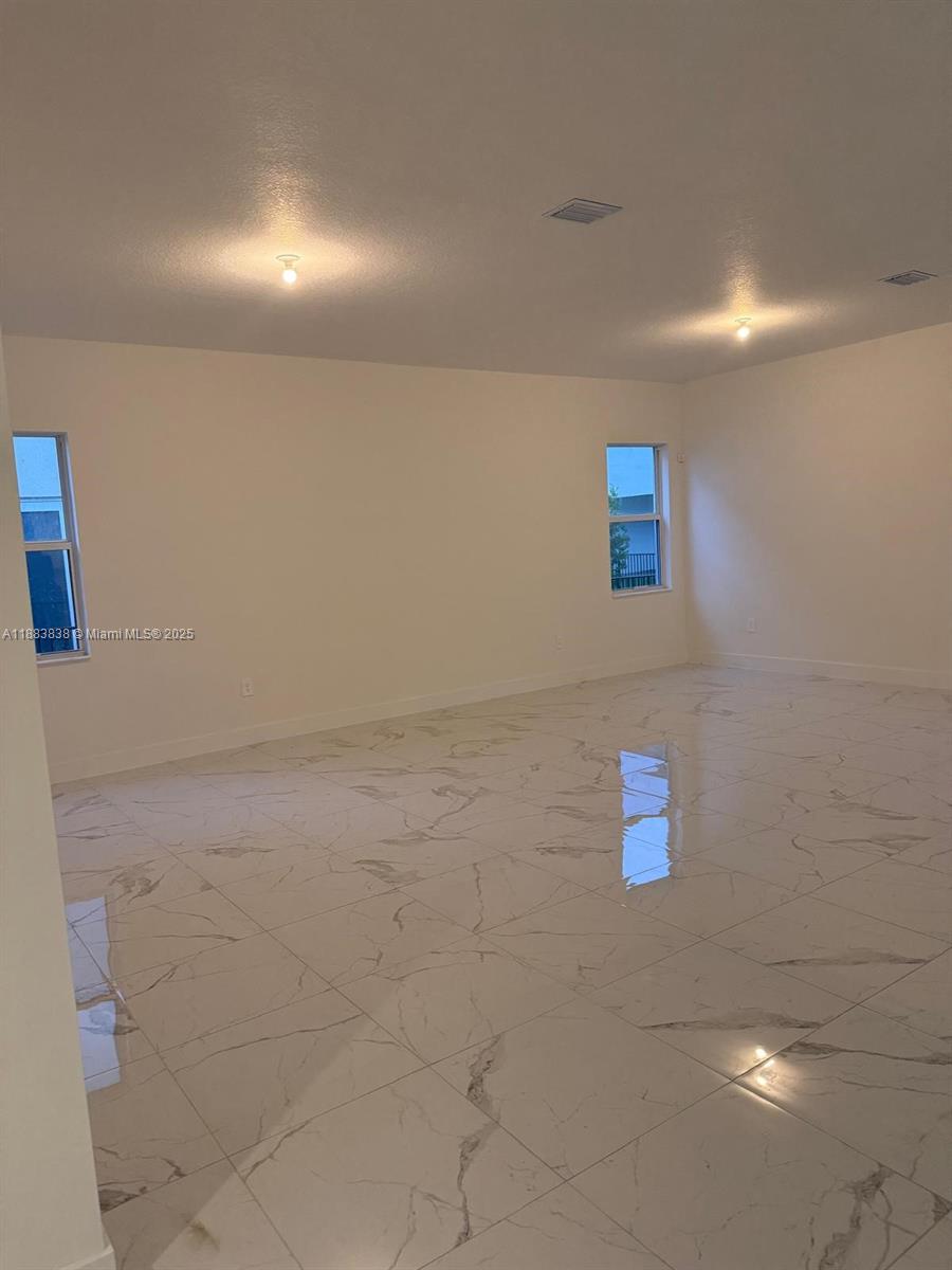 RESERVE AT DAVIE - Residential Lease