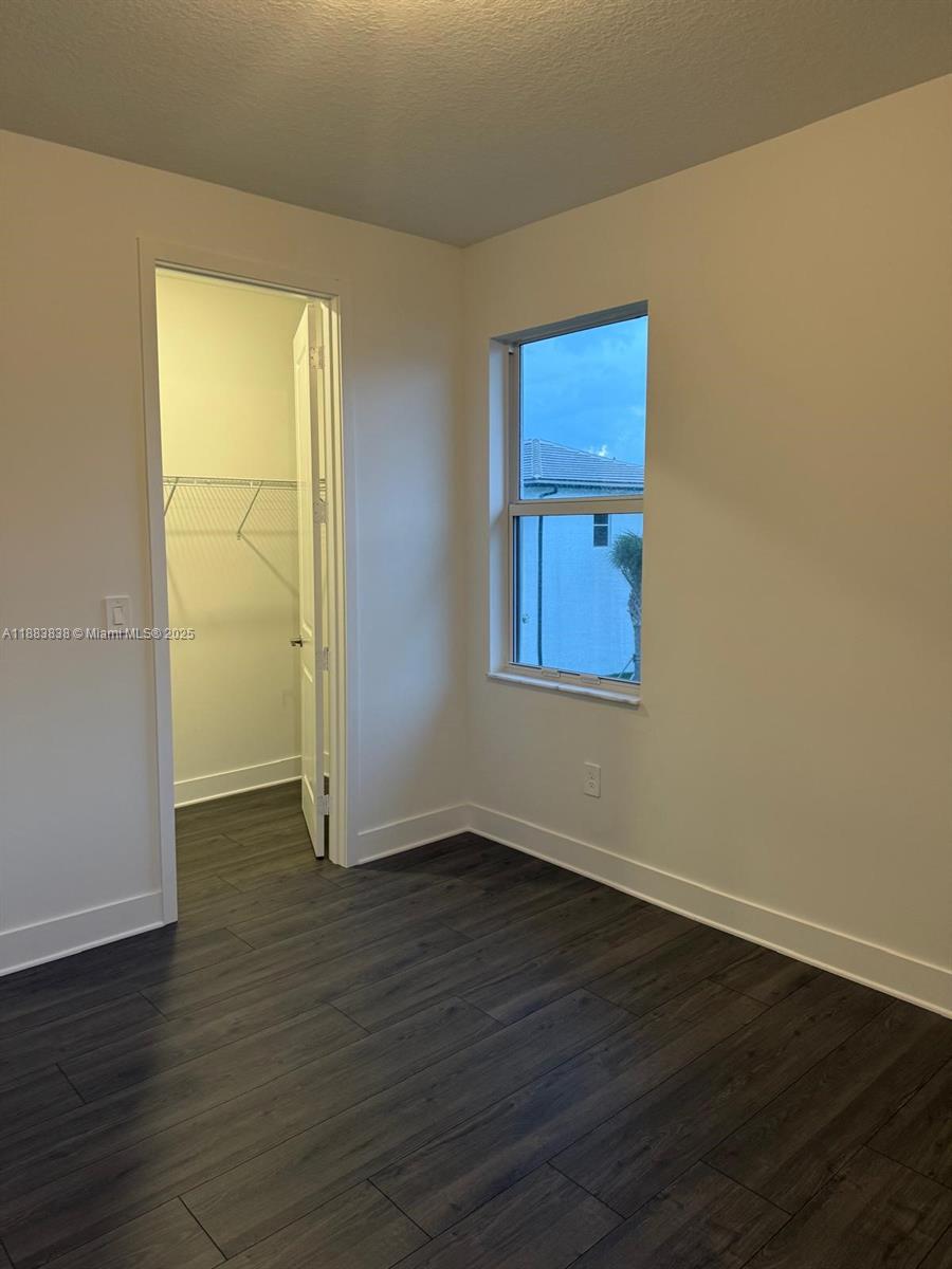 RESERVE AT DAVIE - Residential Lease