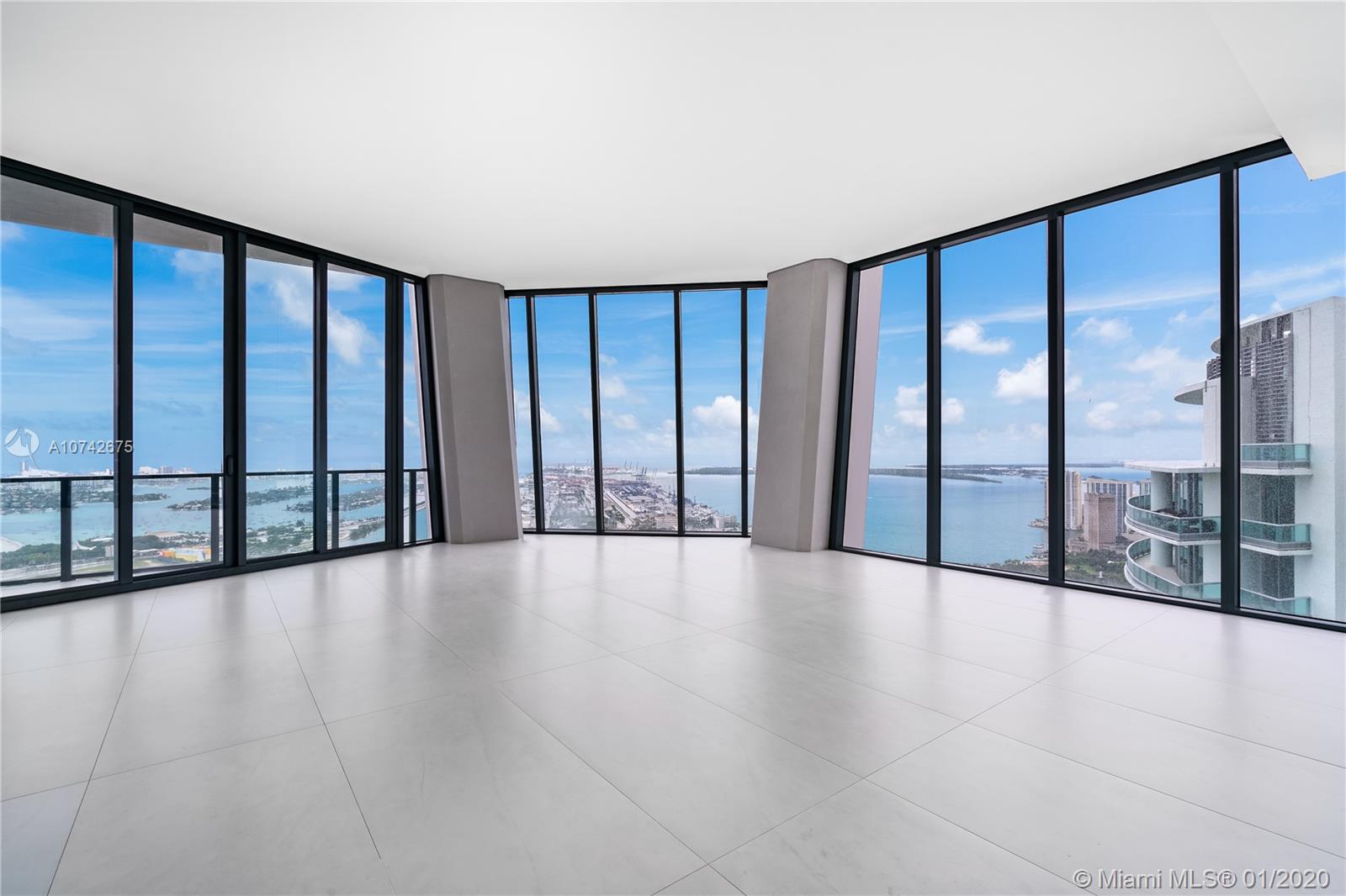 One Thousand Museum Condo - Residential