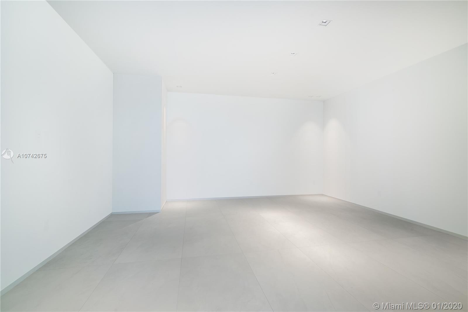 One Thousand Museum Condo - Residential