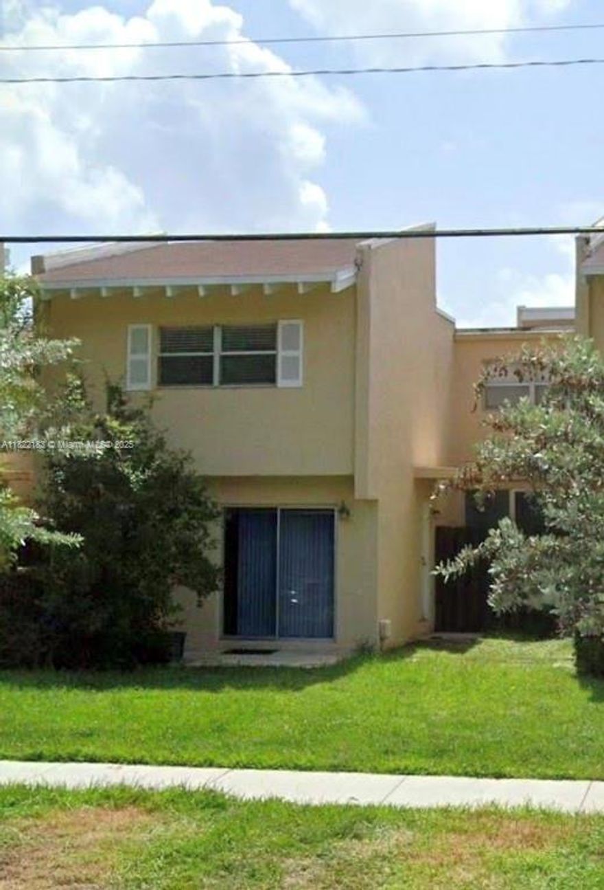 Miami Shores townhome ready for a new owner. Second floor features two bedrooms with full bathroom. This townhome needs some TLC but it features its own washer and dryer units in a utility/storage room. HOA COVERSROOF/STRUCTURE, INTERNET, WATER, & EXTERIOR INSURANCE! Easy access to US-1, I-95, restaurants, Publix, Beach, Wynwood, Brickell, and so much more