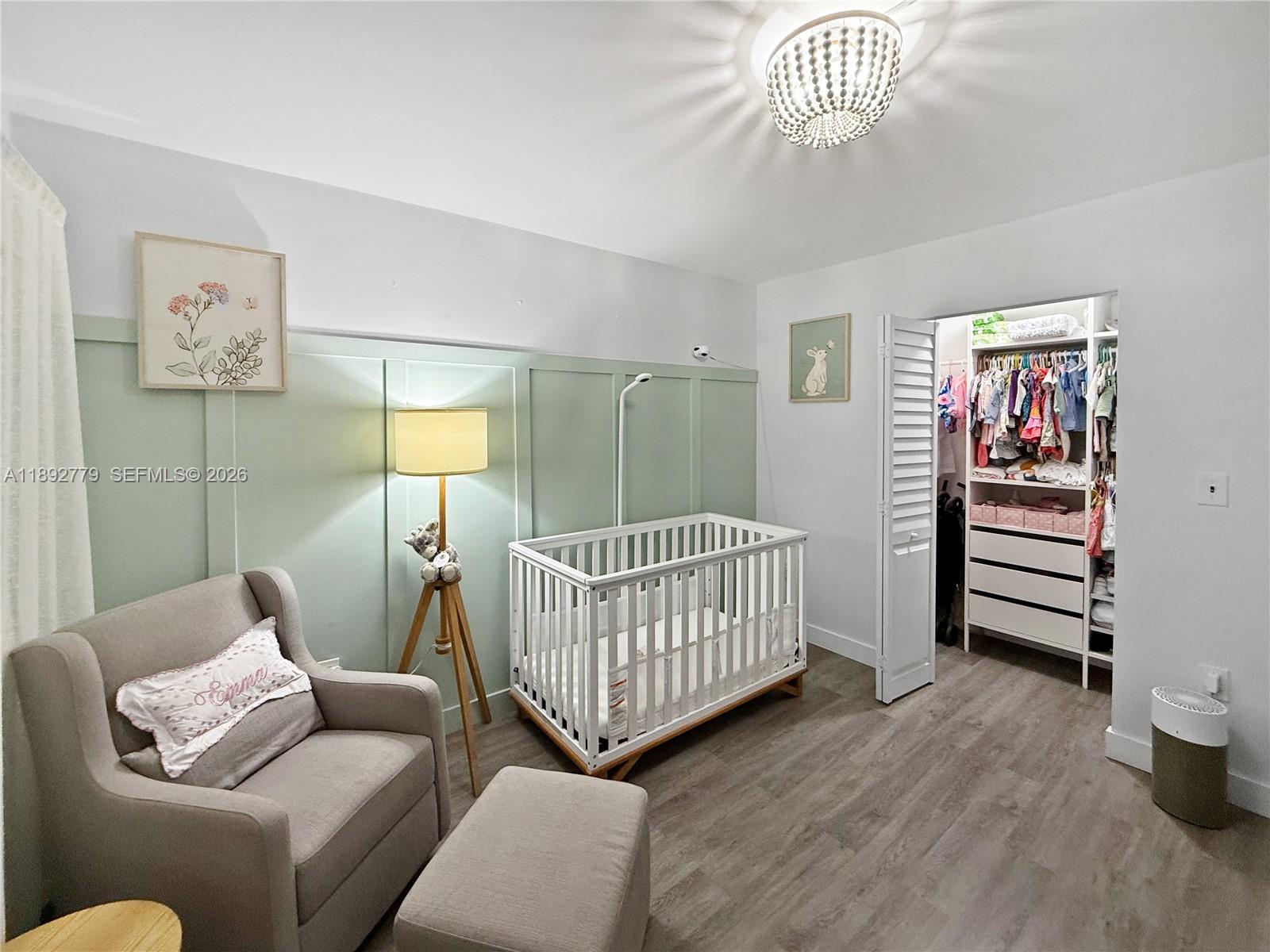 VILLA GRANDE CONDO - Residential