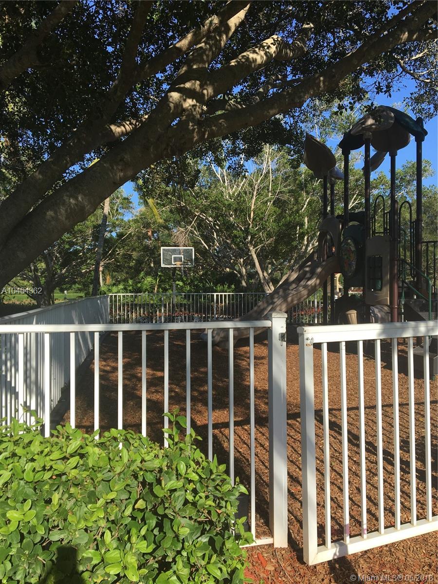 HIBISCUS ISLAND - Residential