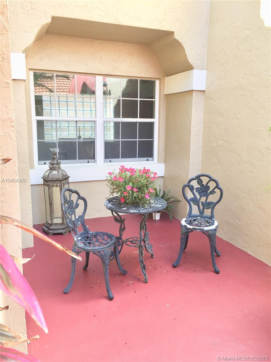 HIBISCUS ISLAND - Residential