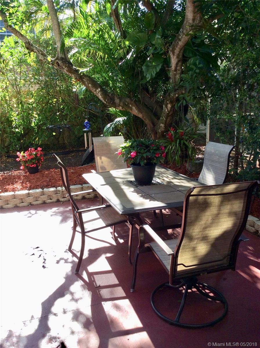 HIBISCUS ISLAND - Residential