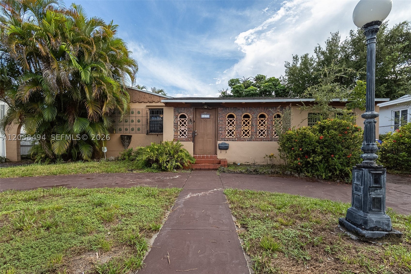 4070 NW 6th St