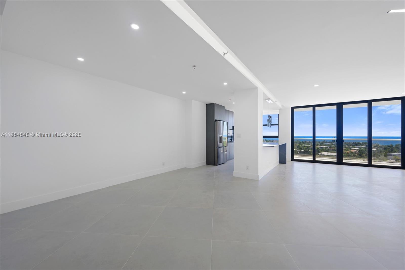 HAMPTONS WEST CONDO - Residential Lease