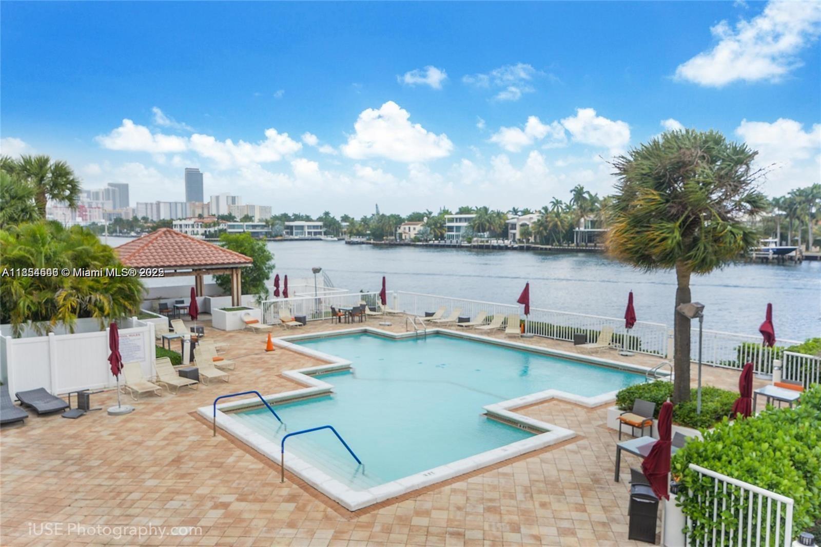 HAMPTONS WEST CONDO - Residential Lease