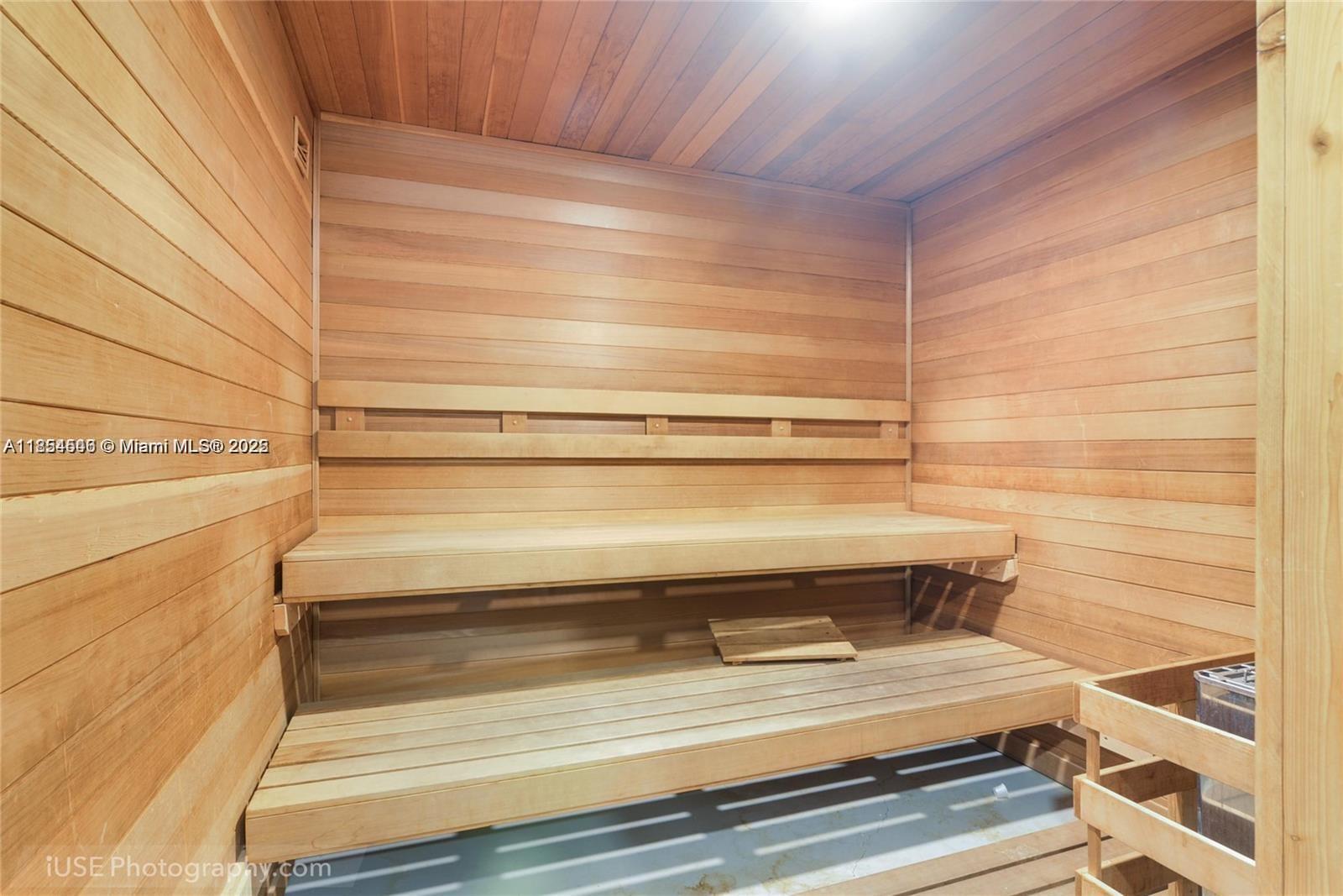 HAMPTONS WEST CONDO - Residential Lease