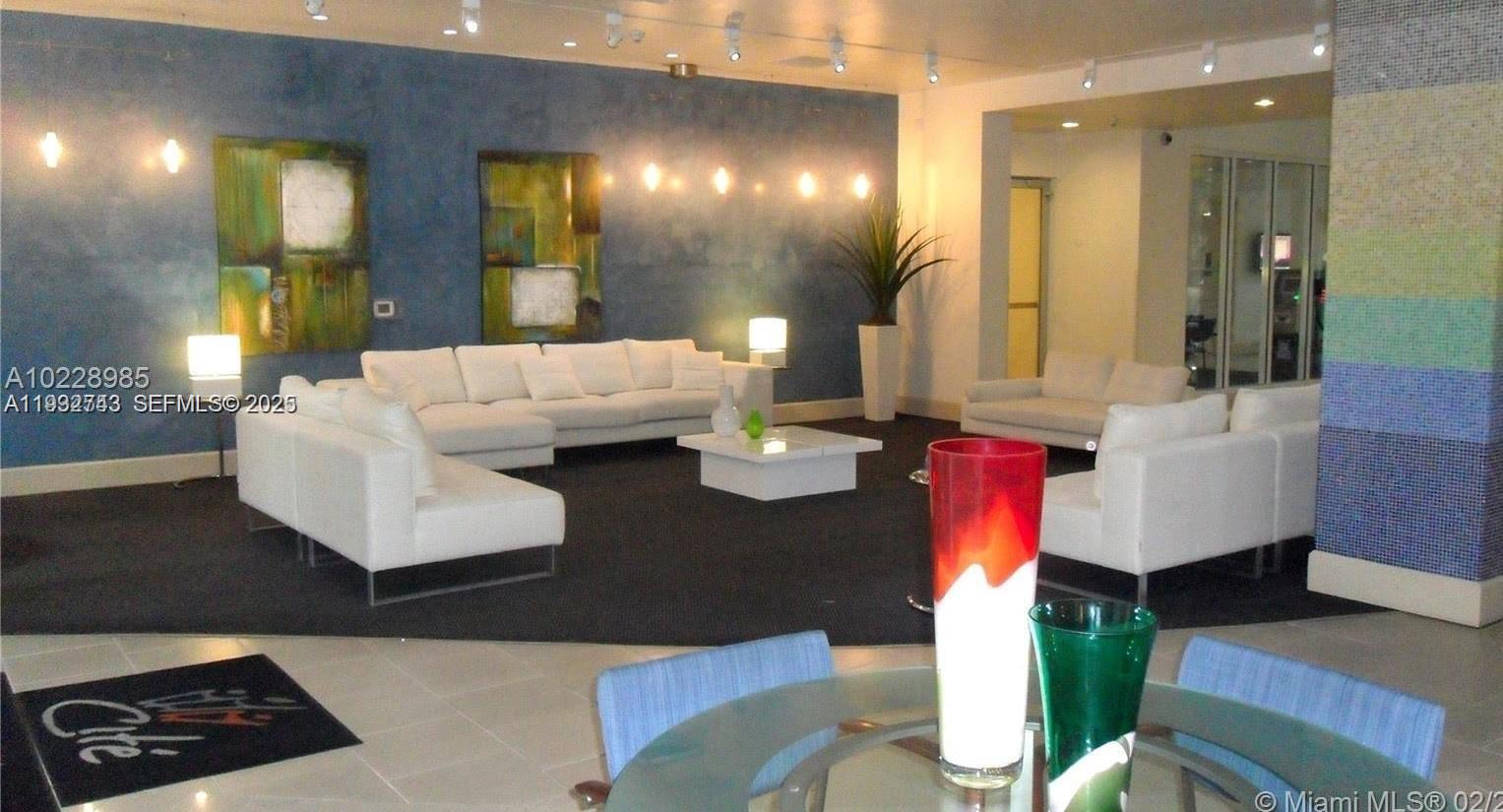 2001 Biscayne Blvd 3511